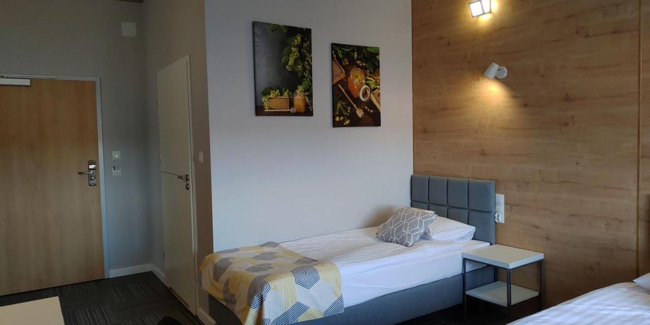 Hotel 107 รูเมีย ภายนอก รูปภาพ