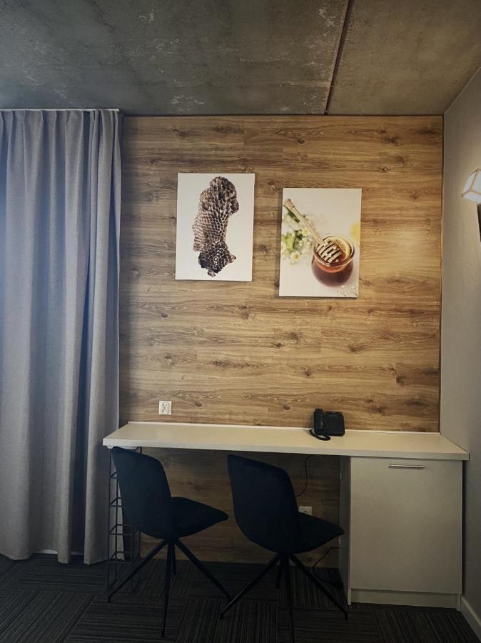 Hotel 107 รูเมีย ภายนอก รูปภาพ